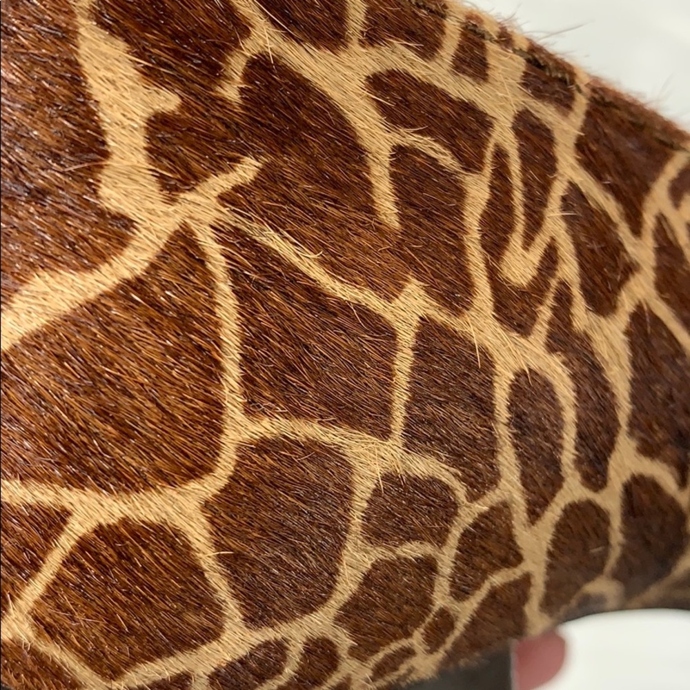 🎉Fossil Maddox Giraffe print Pony Hair block heel - Picture 8 of 8